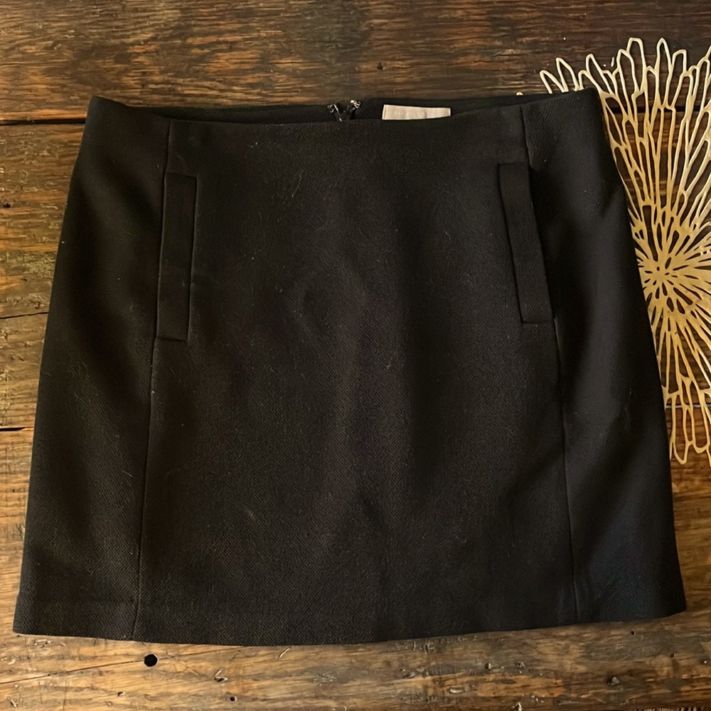Banana republic knit fabric mid-length skirt, black size 12